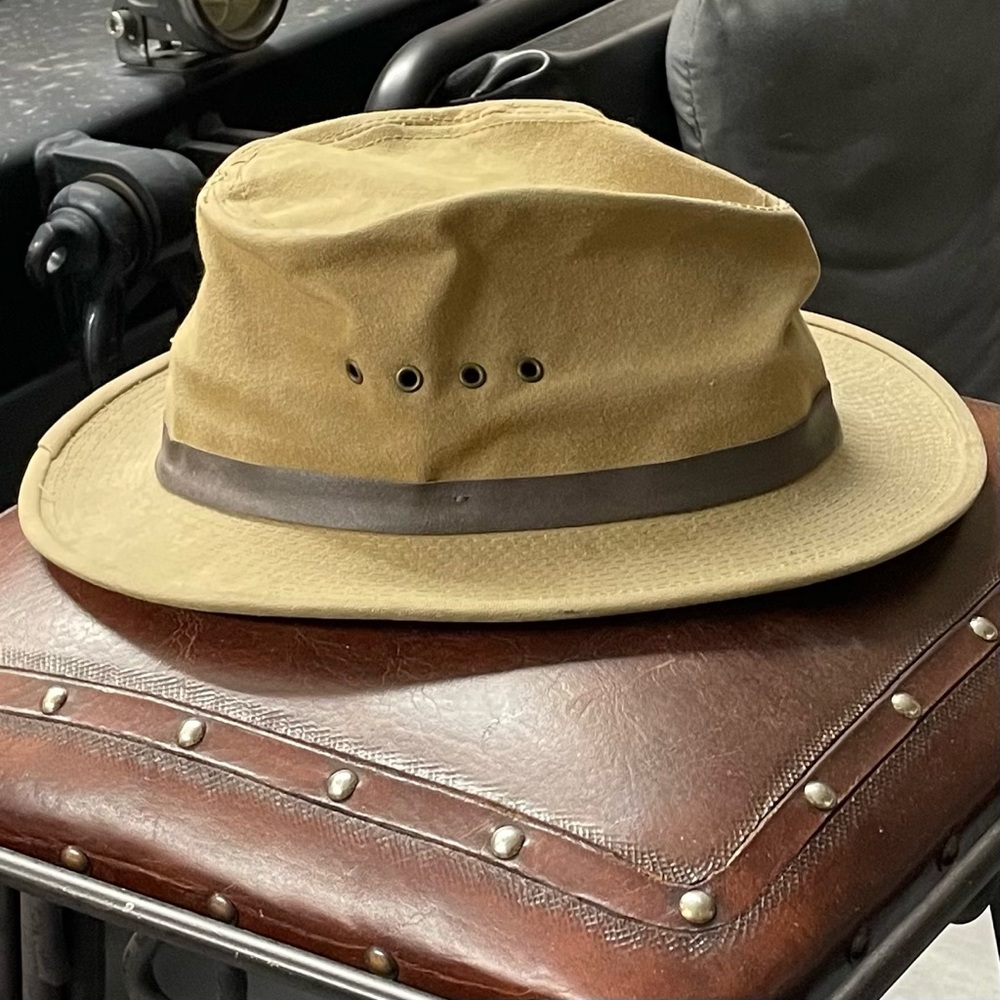 FILSON vintage Dark Tan Tin Cloth Bush Hat, Size M- Made in USA